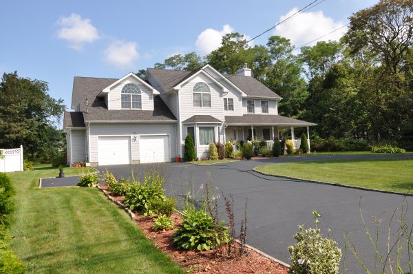 Driveway Resealing in Gallatin