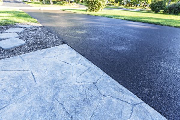 Residential Driveway Sealing in Gallatin