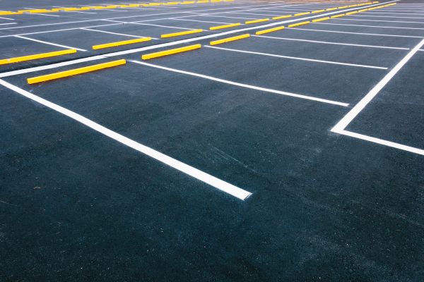Asphalt Parking Lot Sealing in Gallatin