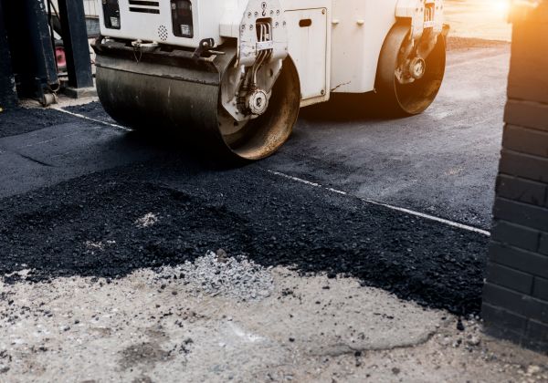Blacktop Resealing in Gallatin